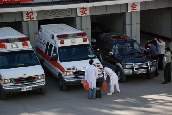 泸水市救护车转院